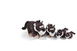 Nici 45312 MagNICI Säbelzahntiger Rodriguez Ca 10cm Stone Age Plüsch 8 Nici 45312 MagNICI Säbelzahntiger Rodriguez Ca 10cm Stone Age Plüsch -Spielzeug Verkauf 45307 45308 45309 45310 06 Groessenvergleich 1 2048x1376