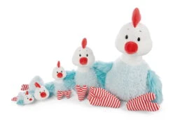 Nici 47788 Henne Chicklinde 35cm Farm Friends Plüsch Kuscheltier Schlenker GREEN -Spielzeug Verkauf 47785 10 47786 47787 47788 47789 Groessenvergleich 2048x1502 2